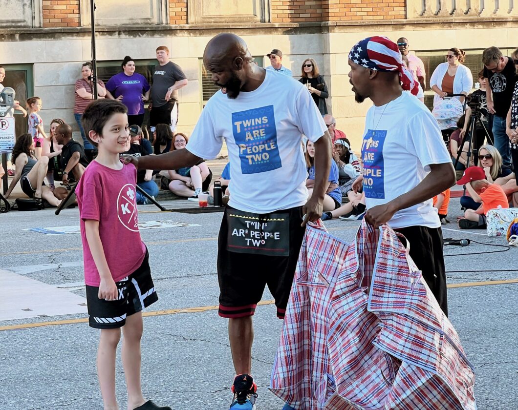 PHOTOS Busker Festival returns to downtown Lawrence News, Sports